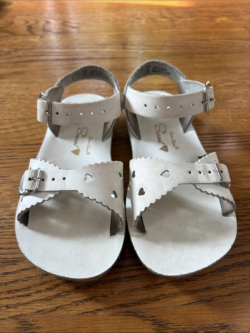 Sun-San Sweetheart saltwater white sandals 10T
